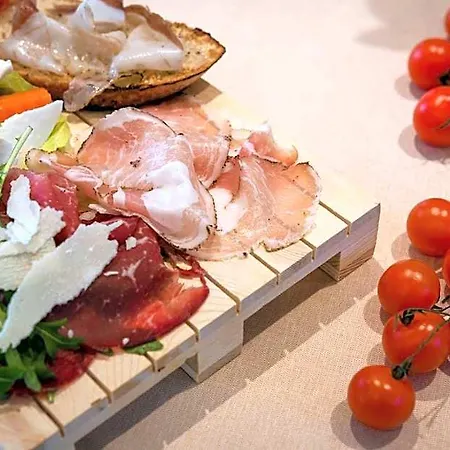 Ristorante Cigno - And فندق 3*