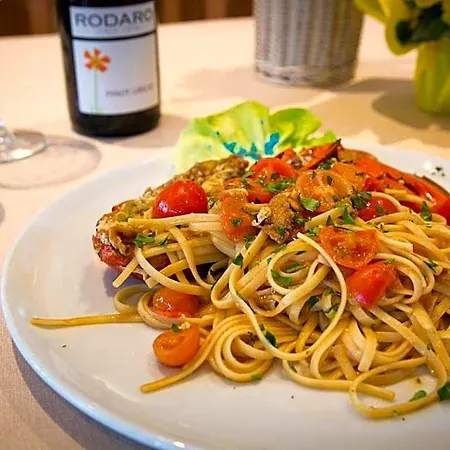 Ristorante Cigno - And لاتيسانا