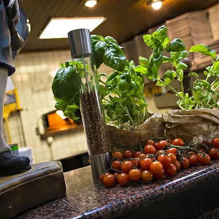 Ristorante Cigno - And لاتيسانا