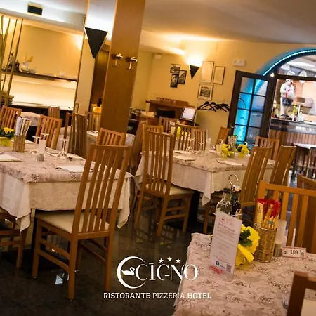 Ristorante Cigno - And فندق 3*