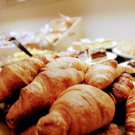 Hotel Ristorante Cigno - And